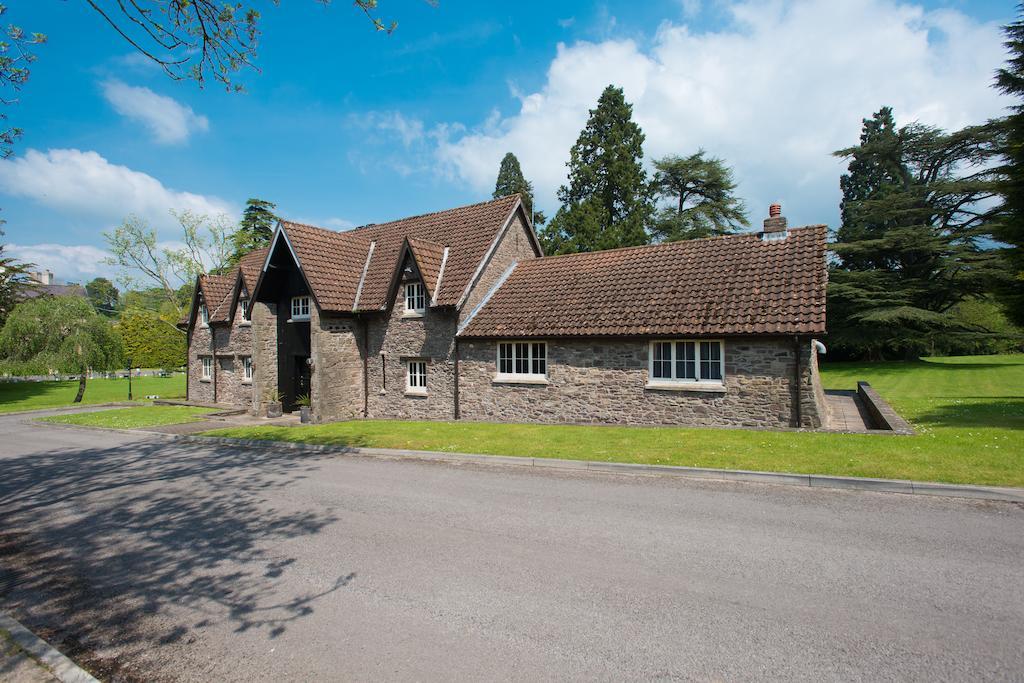 Cwrt Bleddyn Hotel & Spa Usk Kültér fotó